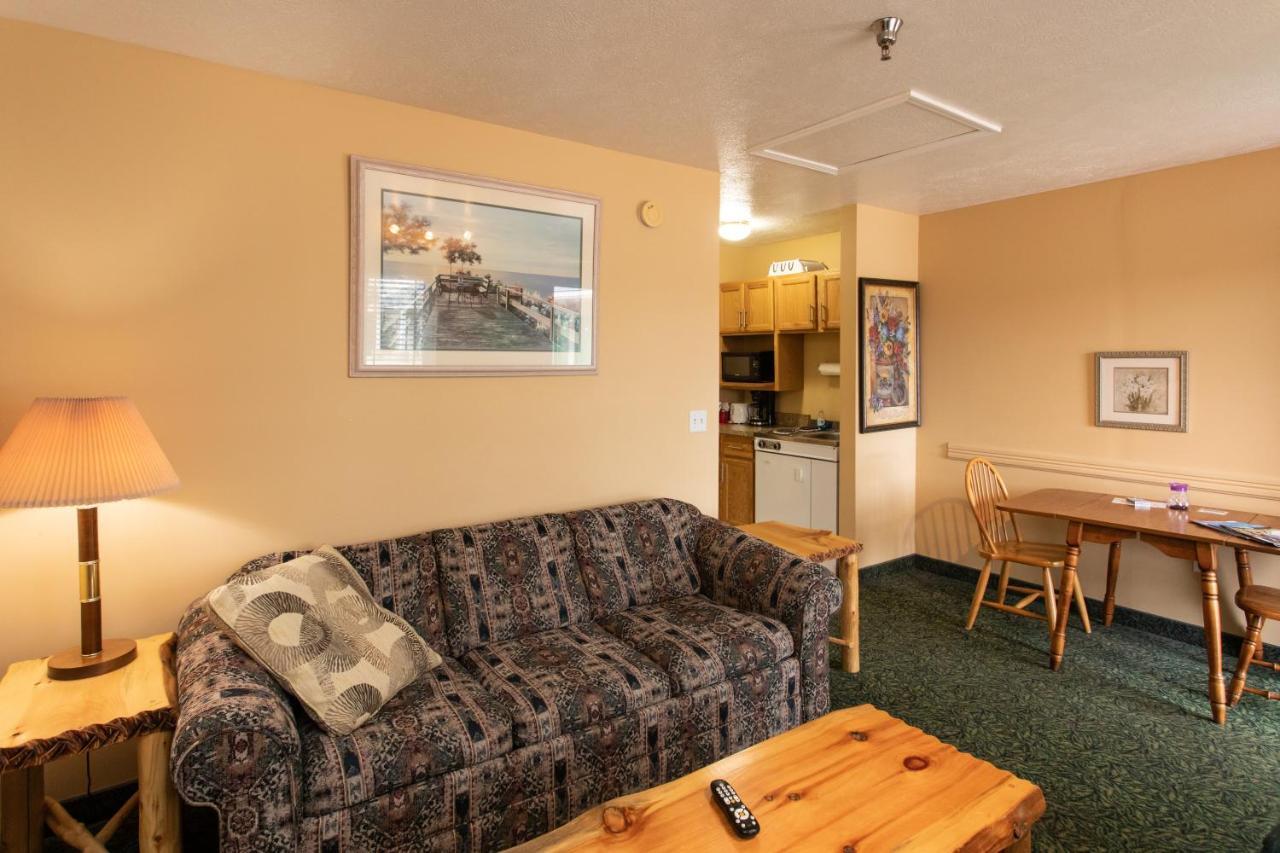 The Kingsley Suites 외부 사진